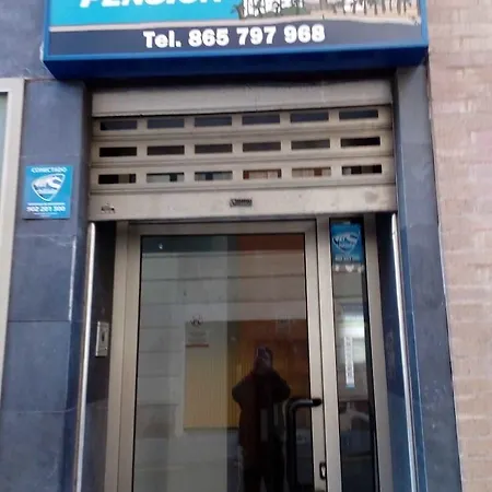 Urban بيت ضيافة