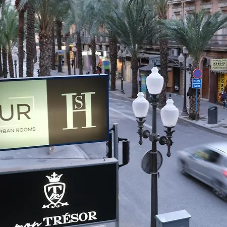 Urban بيت ضيافة